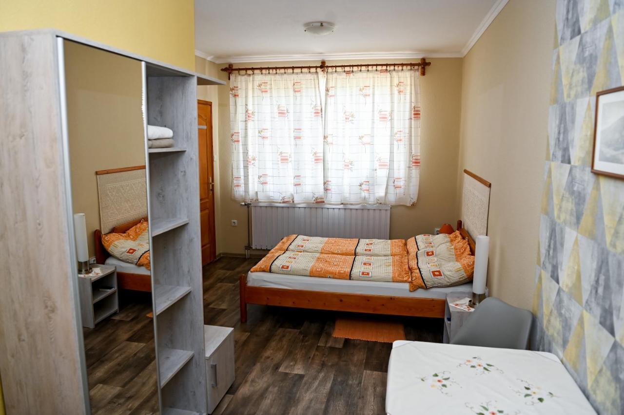 Angéla Vendegház Hotel Tokaj Exterior foto